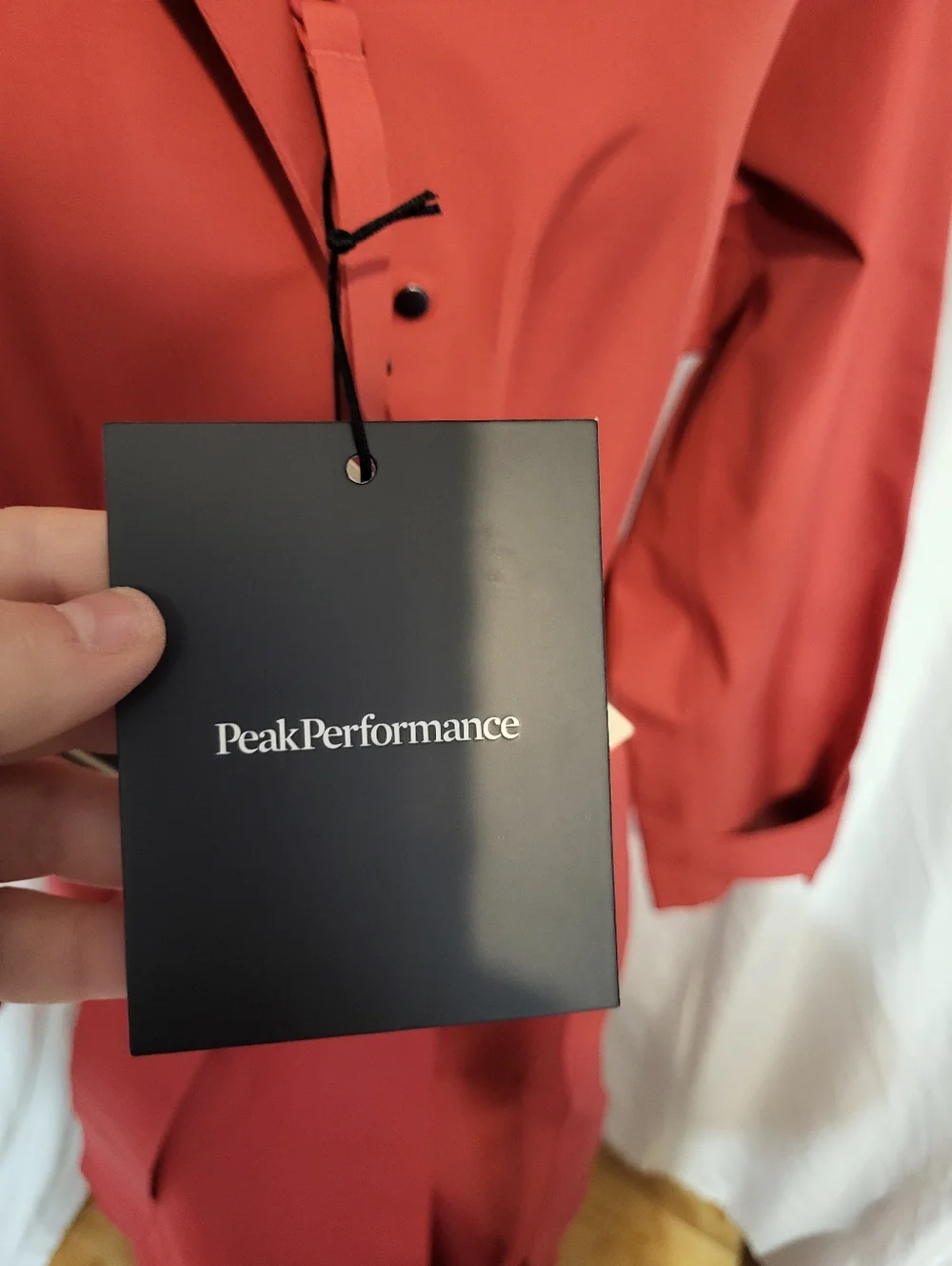 Peak Performance Red Trench Coat with Tie Belt, Size Medium - Picture 6 of 17